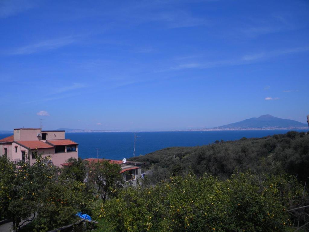 Villa Rosmary - Sorrento Coast - Gulf Of Naples View Exterior photo